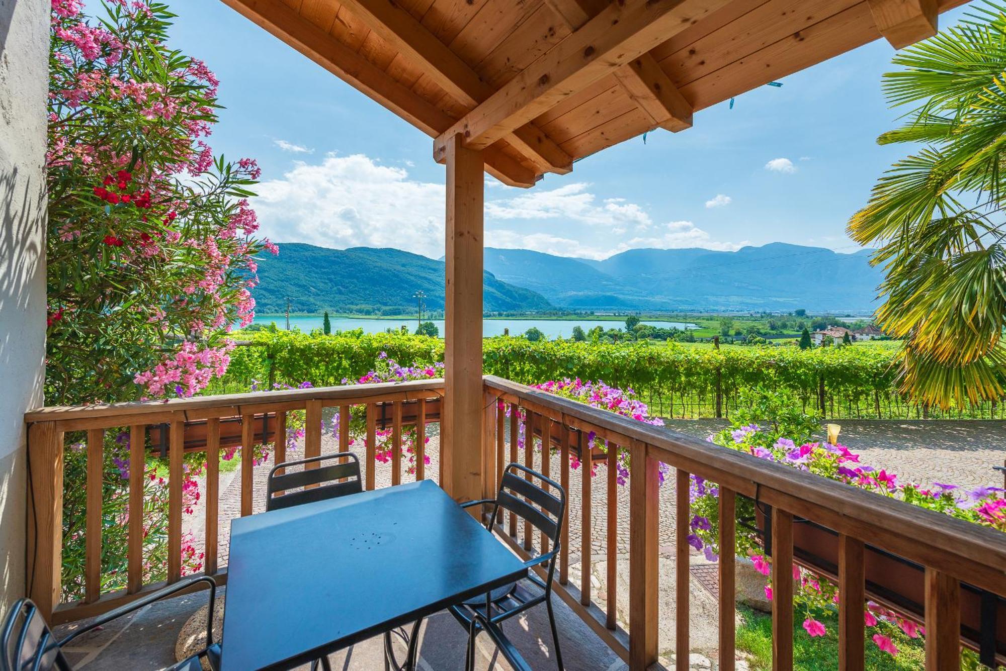 Weinhof Am See Caldaro Exteriér fotografie