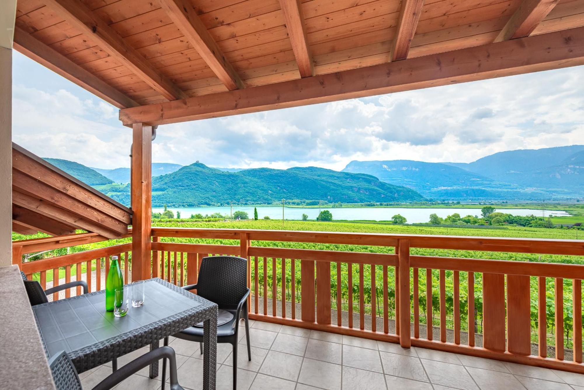 Weinhof Am See Caldaro Exteriér fotografie
